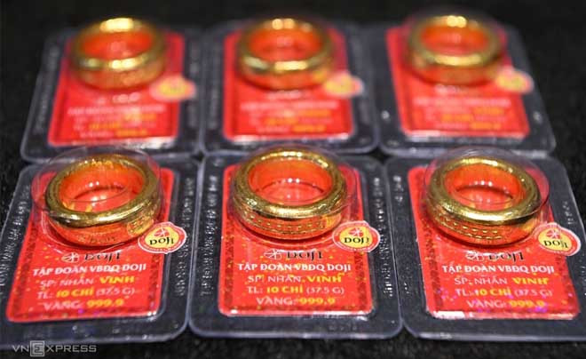 alt text: Vàng nhẫn 9999 lập kỷ lục về giá khi đạt 89 triệu đồng/lượng
