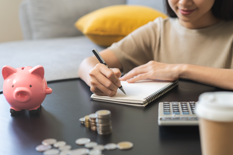 5 cách giúp bạn tiết kiệm tiền mua nhà ngay từ sớm