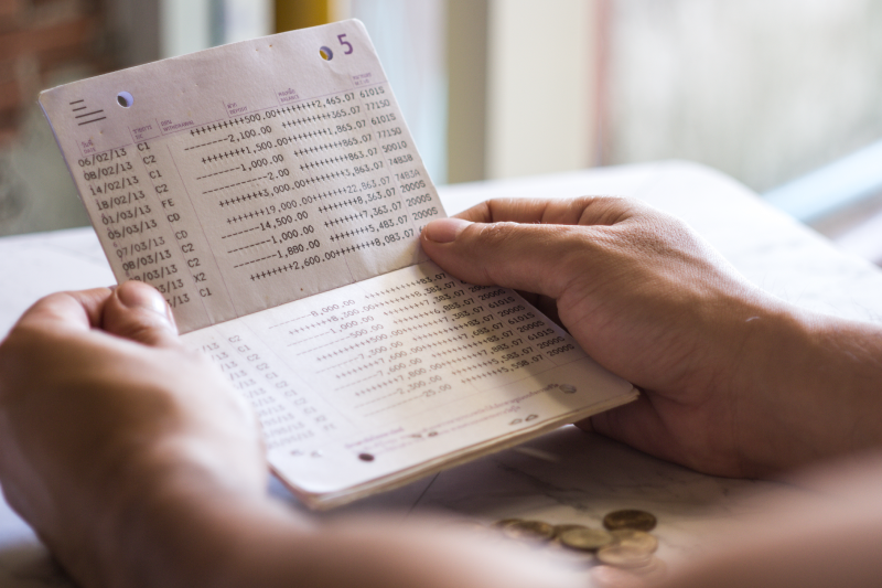 Chuyển nhượng sổ tiết kiệm: Rủi ro và những lưu ý cần biết