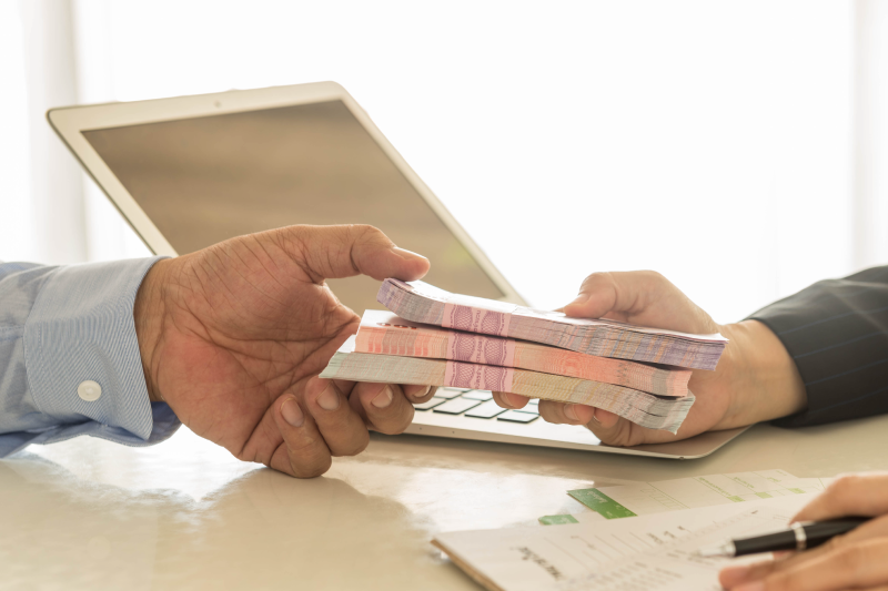 Vay thế chấp sổ hồng là gì? Điều kiện, thủ tục và lưu ý khi